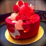 情熱の色、真紅のチョコレートケーキ、ソフィアルージュ。